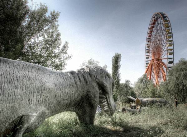 Lost Places - Dinos im Spreepark